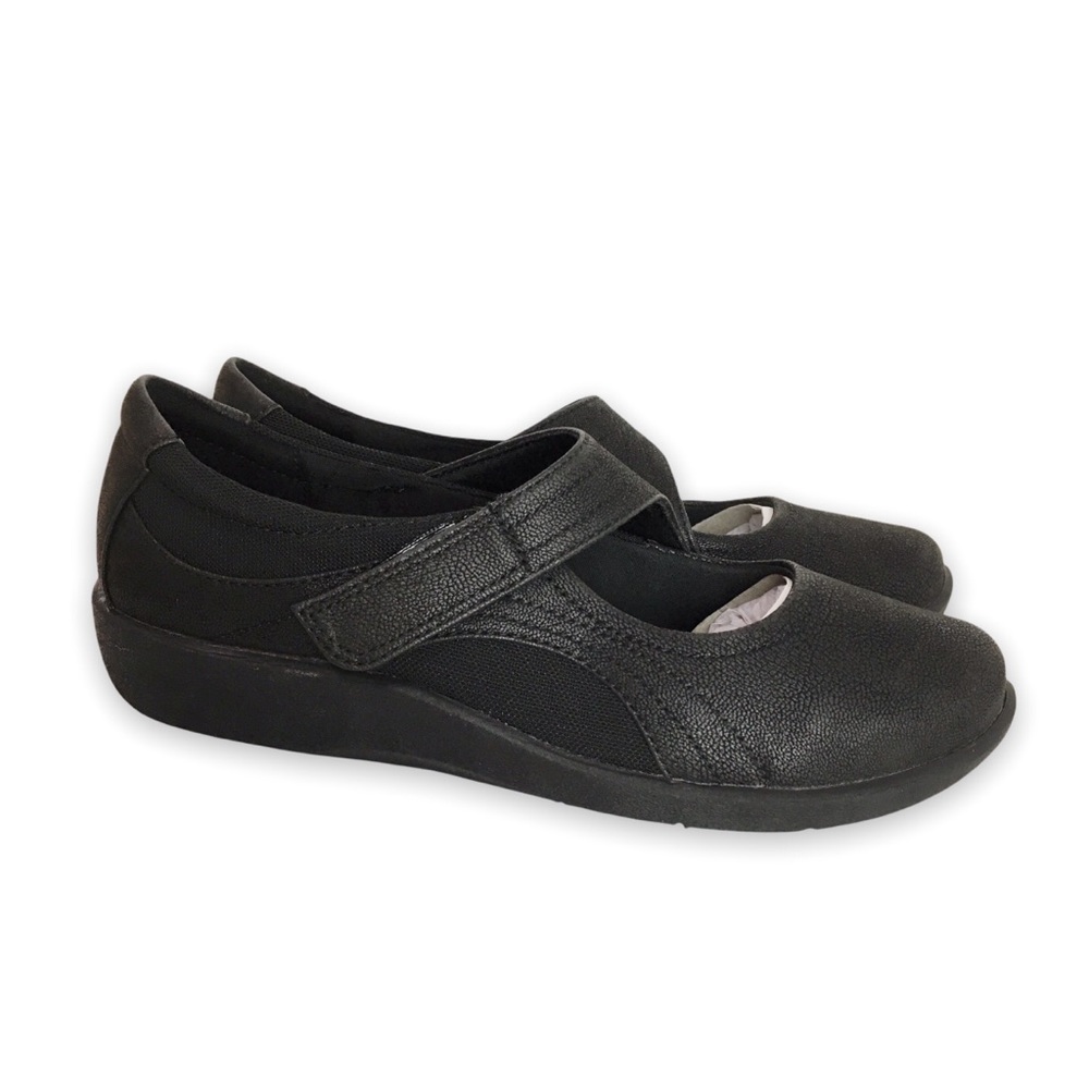 Clarks Sillian Bella Black Mary Jane Style Flats Women's Size 8.5 NEW